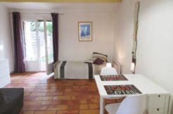 Hauts de Nîmes 27m² Bastide meublée 370€ Hauts de Nîmes 27m² Bastide meublée 370€