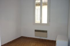 STUDIO 350€ Rue Bec de Lièvre Nîmes centre 18m² STUDIO 350€ Rue Bec de Lièvre Nîmes centre 18m²