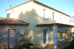 VILLA T3, 67m² AVEC JARDIN 350m² HAUTS DE NIMES 198 000€ VILLA T3, 67m² AVEC JARDIN 350m² HAUTS DE NIMES 198 000€