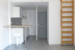 T2 +Véranda, 20m², Rue Nicot, 450€, Nîmes T2 +Véranda, 20m², Rue Nicot, 450€, Nîmes