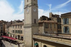 STUDIO 28m²+BALCON Nîmes Centre MEUBLÉ 495€ H.C